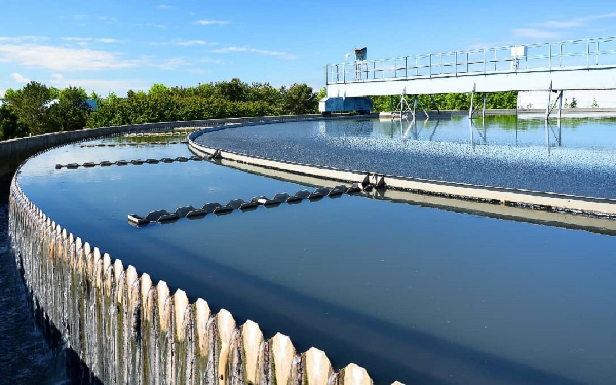 Một số doanh nghiệp lớn đã áp dụng các sáng kiến quản lý nước bền vững, cải tiến công nghệ tiết kiệm và tái sử dụng nước. Ảnh minh họa.