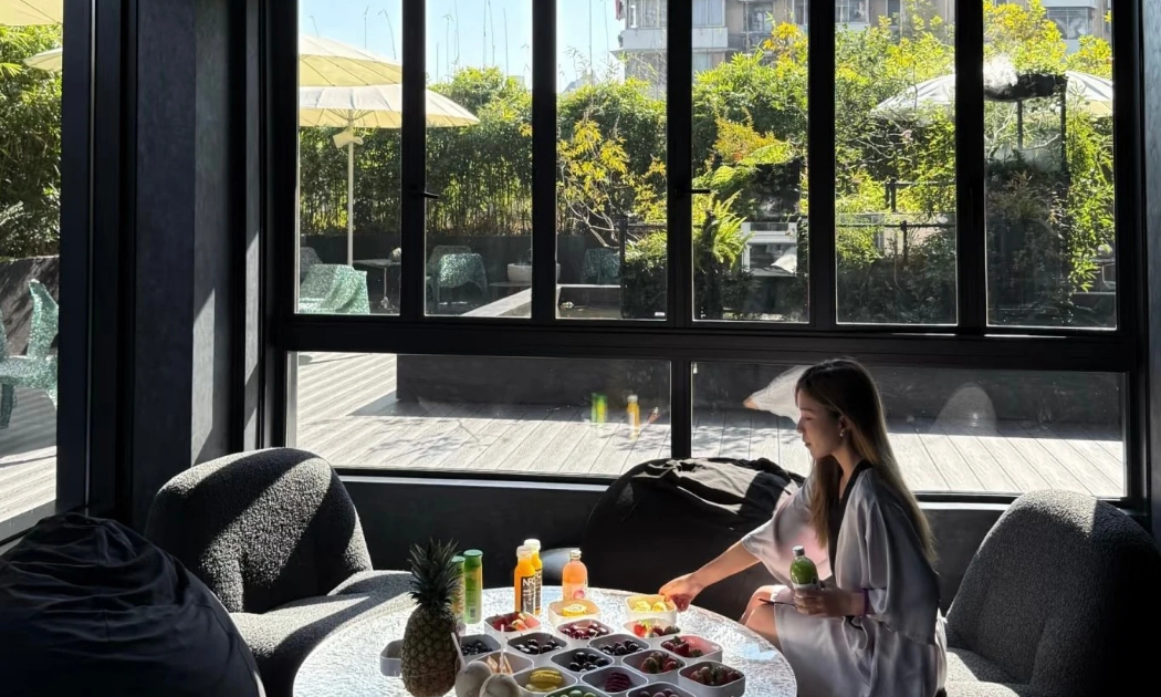 Nhà tắm hơi tại Trung Quốc đang ngày càng trở nên sang trọng, thu hút các khách hàng trẻ trung, hiện đại.