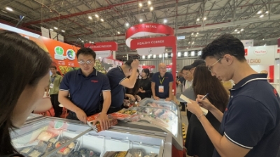 Vietnam urges US for objective review of seafood trade