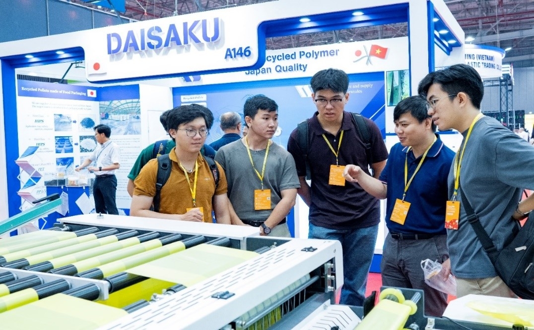 VietnamPlas 2025 nhấn mạnh trọng tâm vào phát triển thân thiện với môi trường thích ứng với các thách thức toàn cầu và nhu cầu thị trường thay đổi