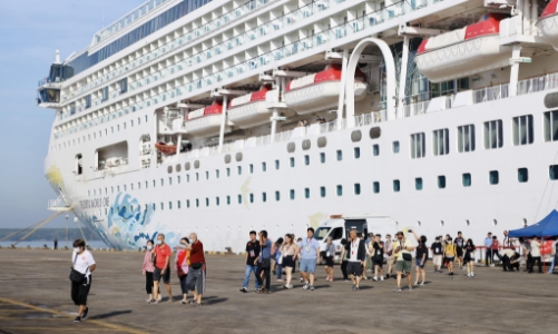 Vì sao Việt Nam thu hút du khách Trung Quốc?