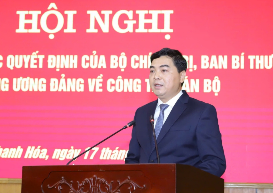 Đồng chí Nguyễn Hoài Anh, Ủy viên dự khuyết Trung ương Đảng, Phó Bí thư Tỉnh ủy Thanh Hoá phát biểu nhận nhiệm vụ.