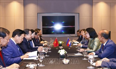 Chủ tịch Quốc hội Trần Thanh Mẫn gặp song phương các nhà lãnh đạo bên lề Đại hội đồng AIPA-46