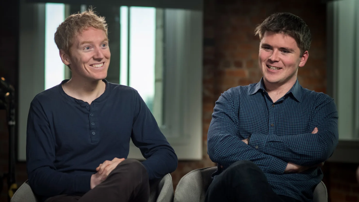Hai anh em kiêm nhà đồng sáng lập Stripe Patrick Collison (bên trái) và John Collison (bên phải).