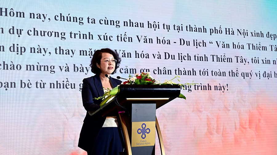 Bà Lưu Hải Vinh: 