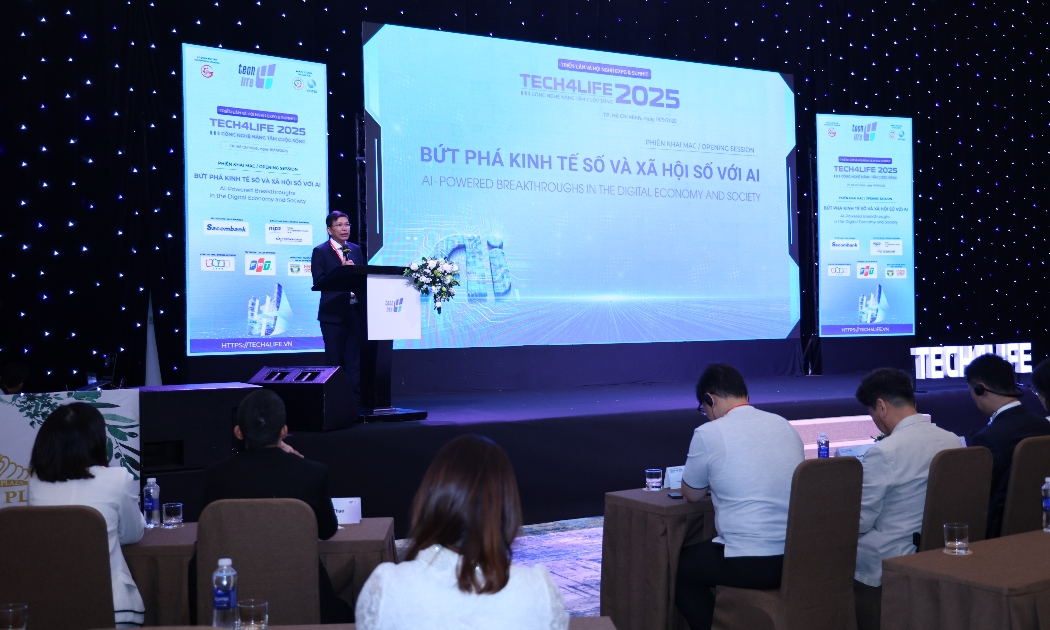 Ông Nguyễn Hữu Yên, Phó Giám đốc Sở Khoa học và Công nghệ TP.HCM phát biểu tại Tech4Life 2025, sáng 18/9.