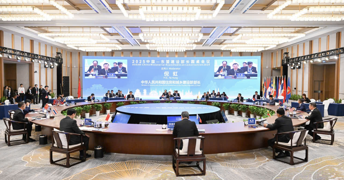 Toàn cảnh Hội nghị bàn tròn Bộ trưởng Xây dựng ASEAN – Trung Quốc