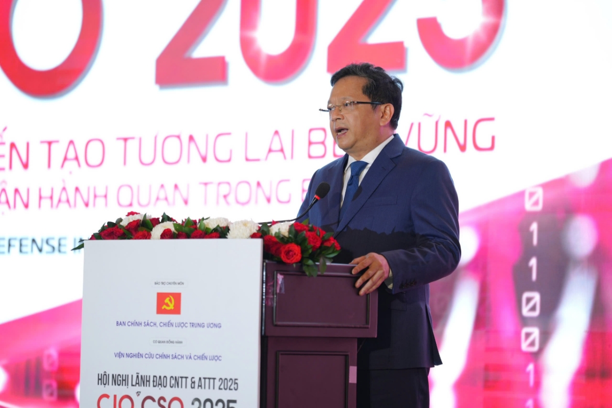 TS. Nguyễn Đức Hiển, Phó Trưởng Ban Chính sách, Chiến lược Trung ương, phát biểu tại hội nghị. Ảnh: BTC