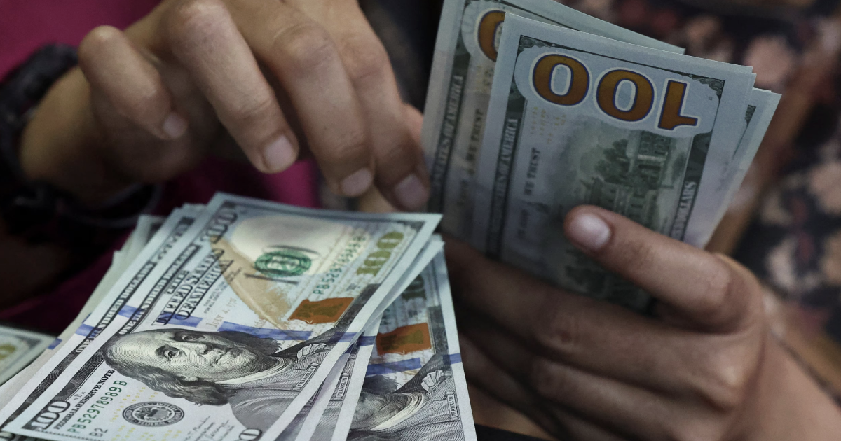 Nhà đầu tư nước ngoài tìm cách bảo vệ tài sản Mỹ khỏi biến động tỷ giá USD