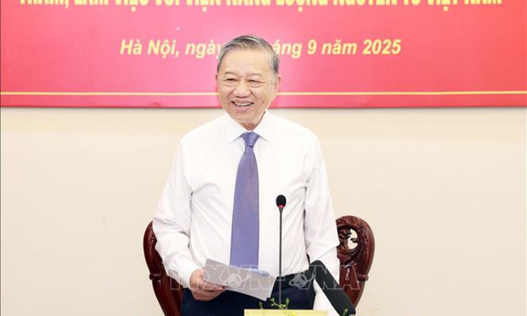 Tổng Bí thư Tô Lâm tại buổi làm việc với Viện Năng lượng nguyên tử Việt Nam - Ảnh: TTXVN. 