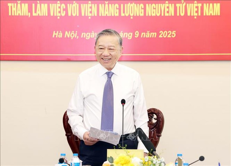 Tổng Bí thư Tô Lâm tại buổi làm việc với Viện Năng lượng nguyên tử Việt Nam - Ảnh: TTXVN. 