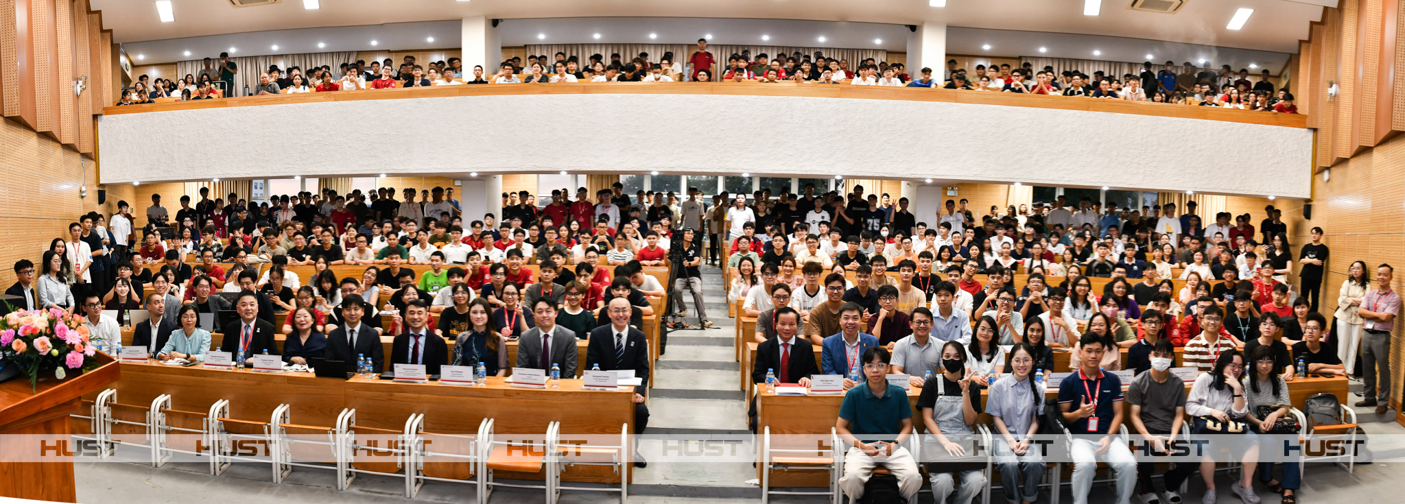 Sinh viên Đại học Bách khoa Hà Nội được hỗ trợ đào tạo về AI. Nguồn ảnh: Đại học Bách khoa Hà Nội.