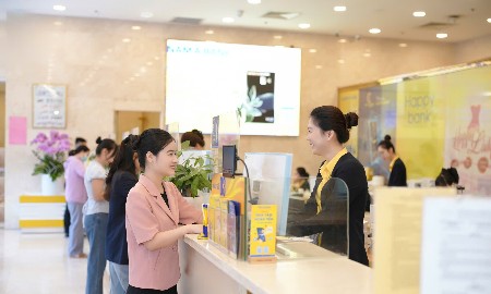 FiinRatings lần đầu xếp hạng tín nhiệm dài hạn Nam A Bank ở mức “A-” với triển vọng “Ổn định”