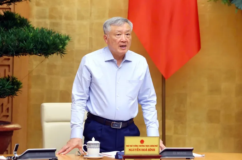 Phó Thủ tướng Thường trực Nguyễn Hòa Bình kết luận cuộc họp. Ảnh: VGP