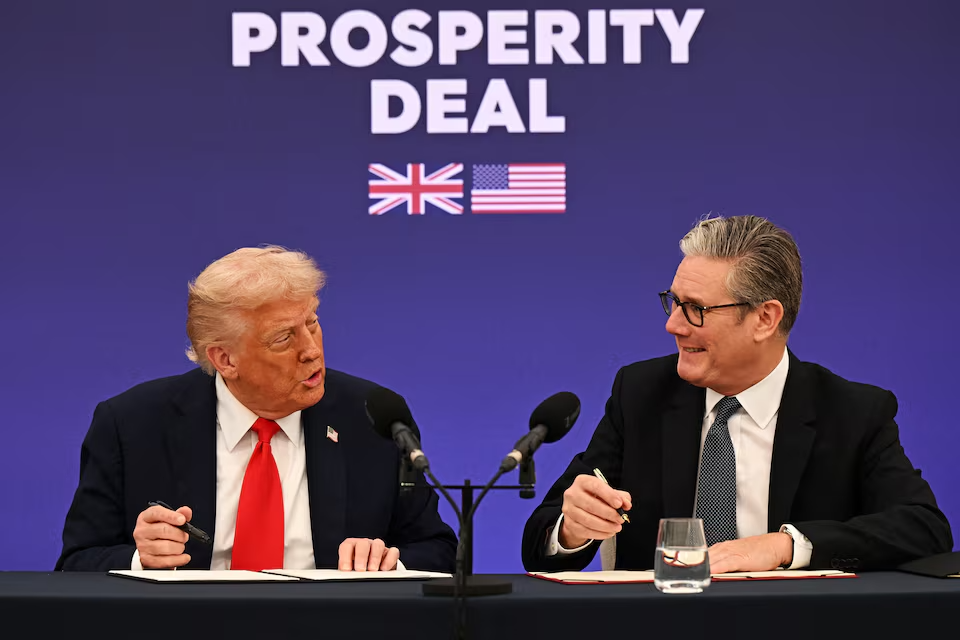 Họp báo ngày 18/9 công bố kết quả chuyến thăm của Tổng thống Mỹ Donald Trump tới Anh - Ảnh: Reuters