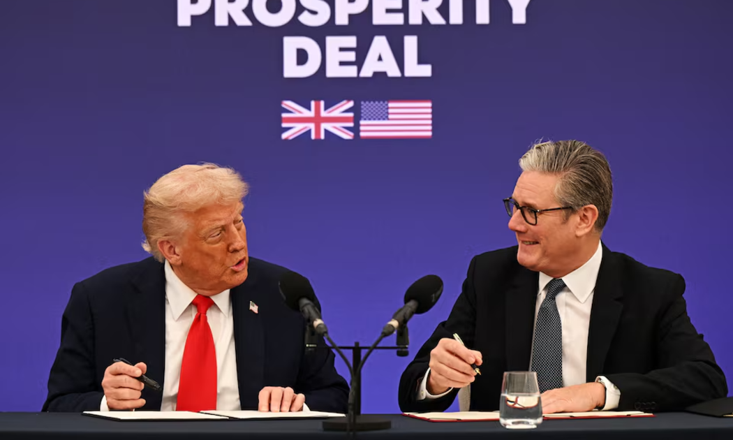 Họp báo ngày 18/9 công bố kết quả chuyến thăm của Tổng thống Mỹ Donald Trump tới Anh - Ảnh: Reuters