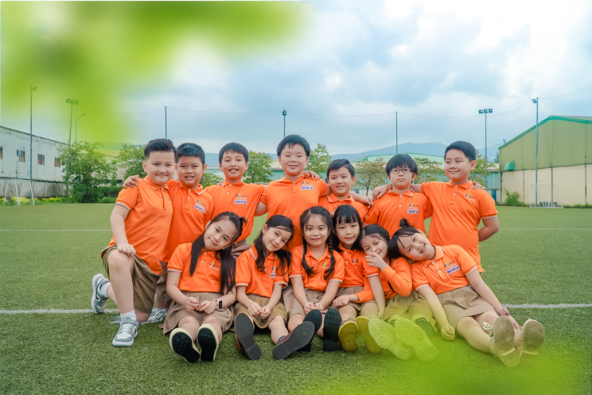 Trẻ học tập rèn luyện trong môi trường năng động, sáng tạo.