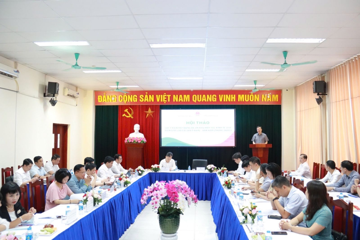 Toàn cảnh hội thảo.