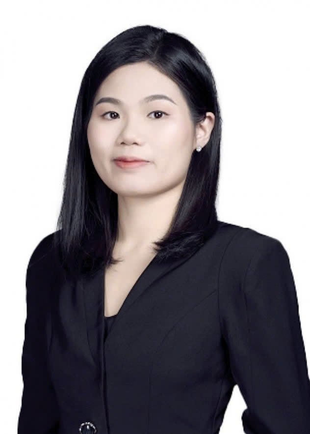 Bà Trần Thị Kiều Oanh, Trưởng bộ phận Nghiên Cứu và Tư vấn Dịch vụ tài chính, FiinGroup