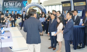 Với sứ mệnh kết nối và thúc đẩy phát triển kinh doanh cho các startup tiềm năng, Shinhan Global X-Change 2025 lần đầu tiên được tổ chức tại Việt Nam