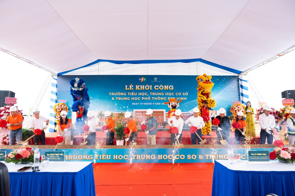 Nghi thức khởi công công trình Trường Tiểu học, THCS, THPT FPT Vinh.