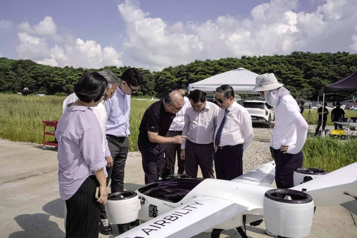 Đội bay CT UAV và Airbility tại chuyến bay thử nghiệm ngày 189.