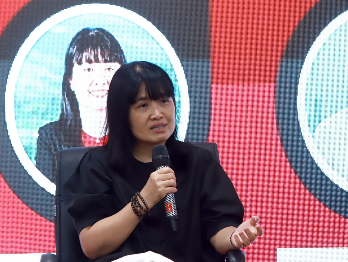 Bà Trương Thị Chí Bình, Phó Chủ tịch, Tổng thư ký VASI.