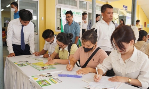 Khai mạc “Tháng việc làm 2025” tại Huế với gần 9.000 vị trí tuyển dụng