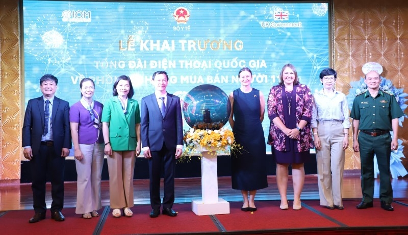 Khai trương Tổng đài điện thoại quốc gia về phòng, chống mua bán người 111.