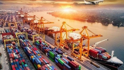Vietnam’s foreign trade value tops $637 billion by mid-September