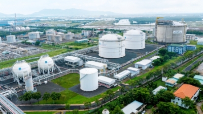 Ha Tinh greenlights $1 bln North Central LNG Terminal