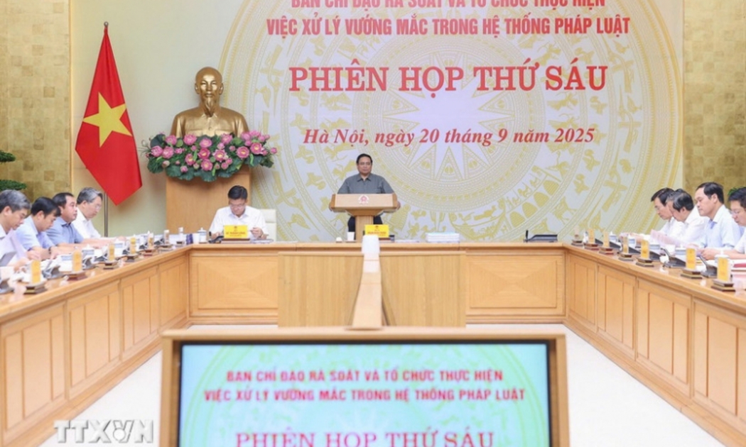 Phiên họp lần thứ sáu của Ban Chỉ đạo về rà soát và tổ chức thực hiện việc xử lý vướng mắc trong hệ thống pháp luật. Ảnh: TTXVN