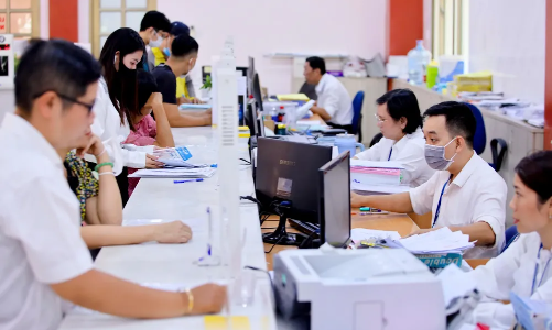 Ngân sách Trung ương dành 125.000 tỷ đồng chi trả cho cán bộ nghỉ việc sau sáp nhập