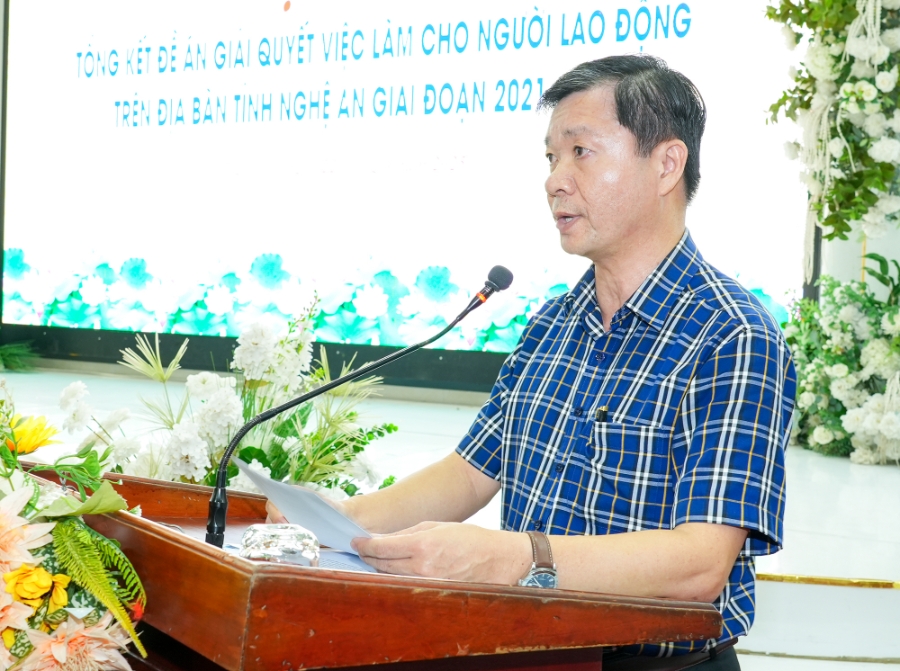 Phó Hiệu trưởng Trường Cao đẳng kỹ thuật công nghệ Việt Hàn Nguyễn Ánh Đoan phát biểu