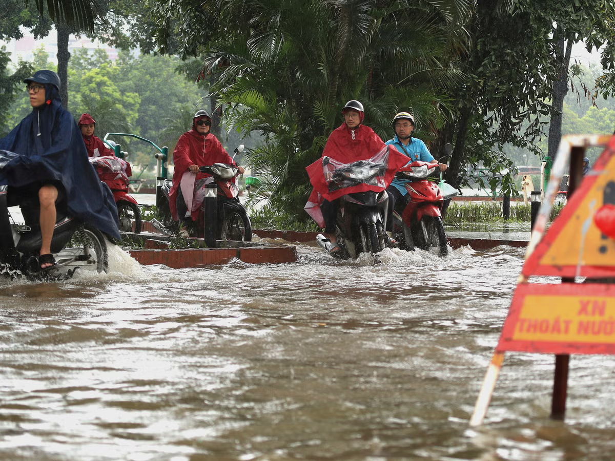 Thủ tướng Chính phủ yêu cầu các Bộ, ban, ngành, địa phương chủ động các biện pháp ứng phó siêu bão ở mức cao nhất.