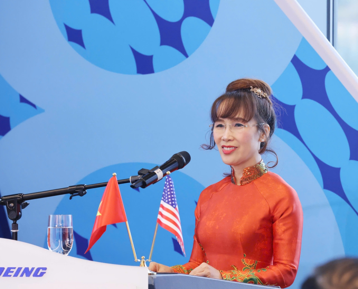 Chủ tịch Vietjet, Tiến sĩ Nguyễn Thị Phương Thảo phát biểu tại lễ bàn giao máy bay giữa Vietjet và Boeing.