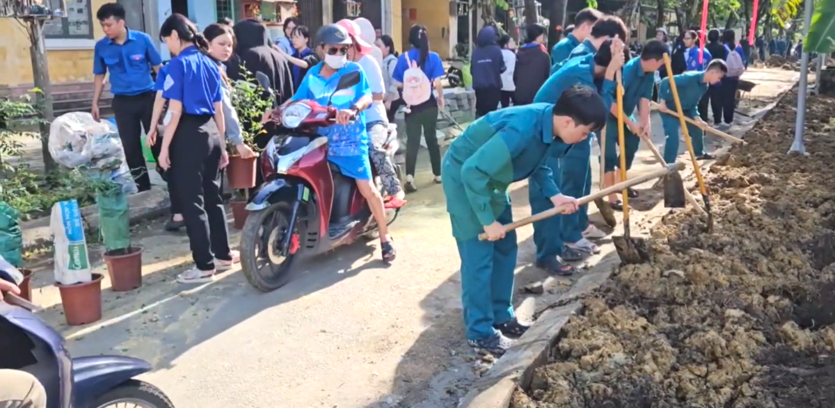 Sức trẻ Huế lan tỏa phong trào Ngày Chủ nhật xanh