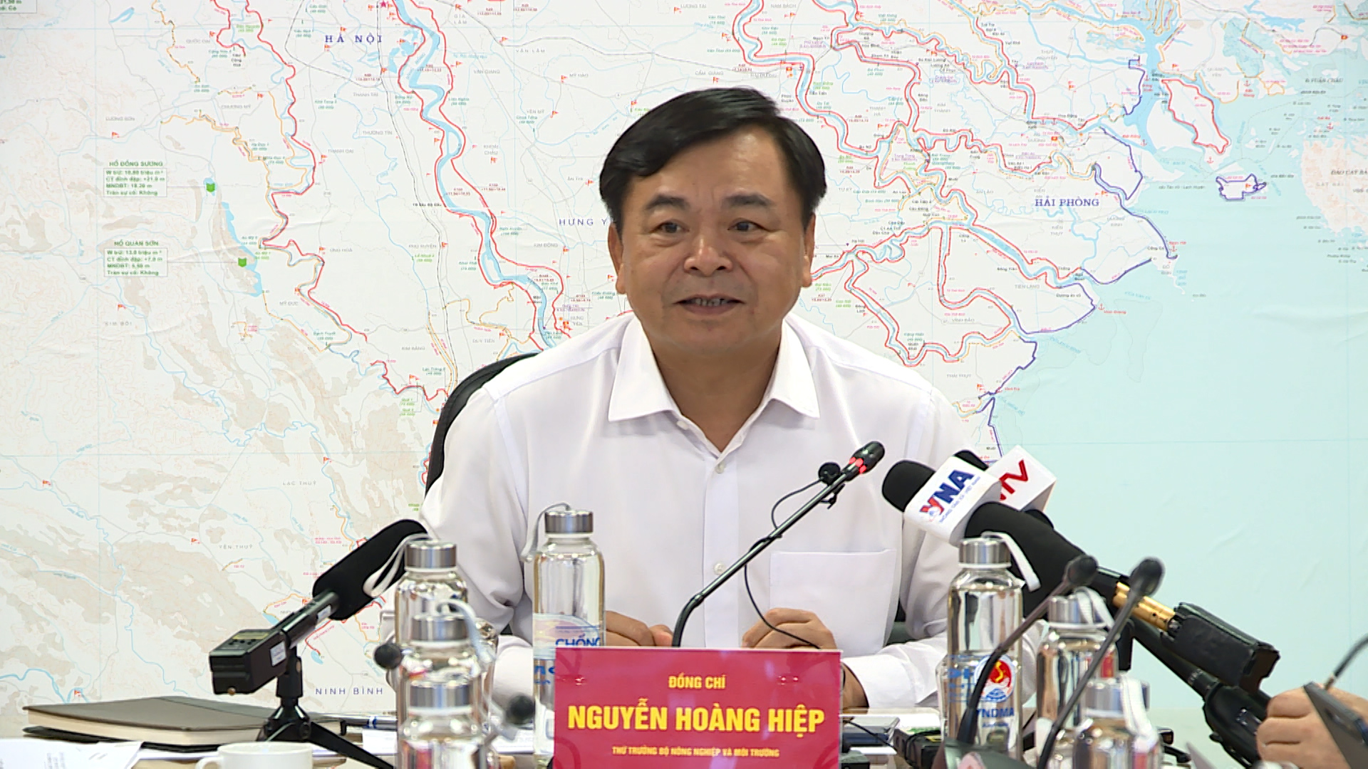 Thứ trưởng Nguyễn Hoàng Hiệp: "Đây là dự báo trước 72 giờ nên độ chính xác không cao, các địa phương không được chủ quan".