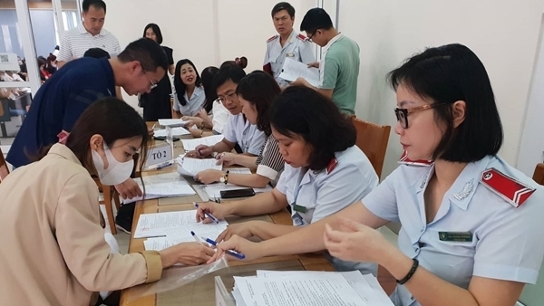 Kiểm tra các doanh nghiệp về tình hình đóng bảo hiểm xã hội tại Hà Nội. Ảnh: TH. 