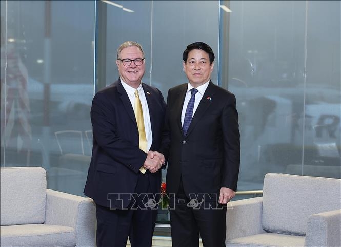 Chủ tịch nước Lương Cường và Phó Thống đốc bang Washington Denny Heck. Ảnh: TTXVN.