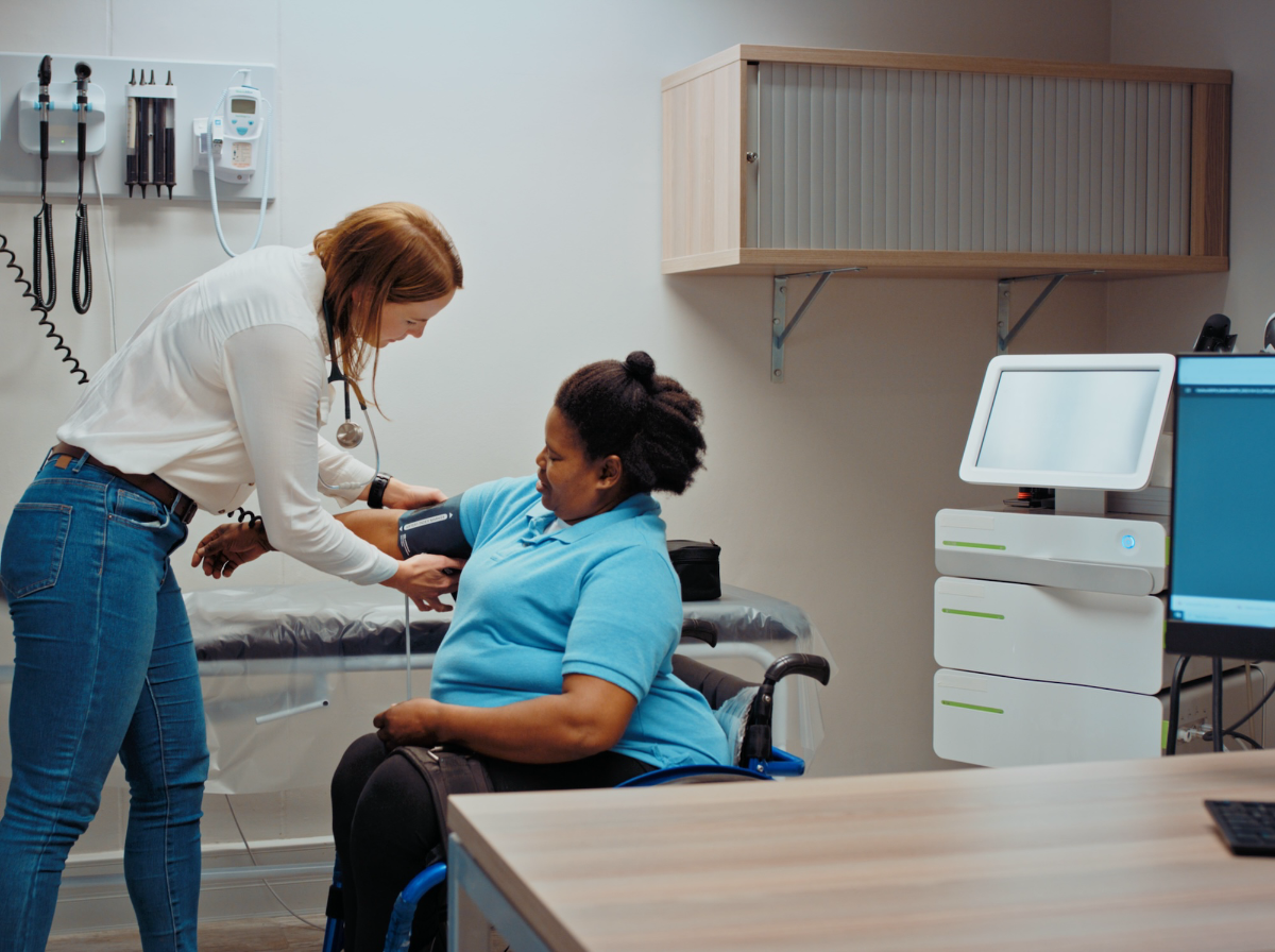 Việc áp dụng các mô hình AI trong lĩnh vực y tế có thể dẫn đến những quyết định y khoa mang tính thiên lệch. Ảnh: Avant