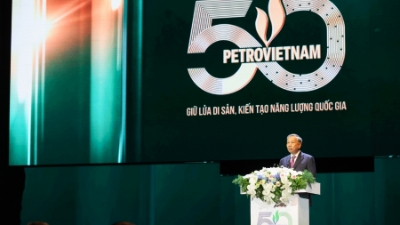 Party leader urges Petrovietnam to strengthen energy security and innovation
