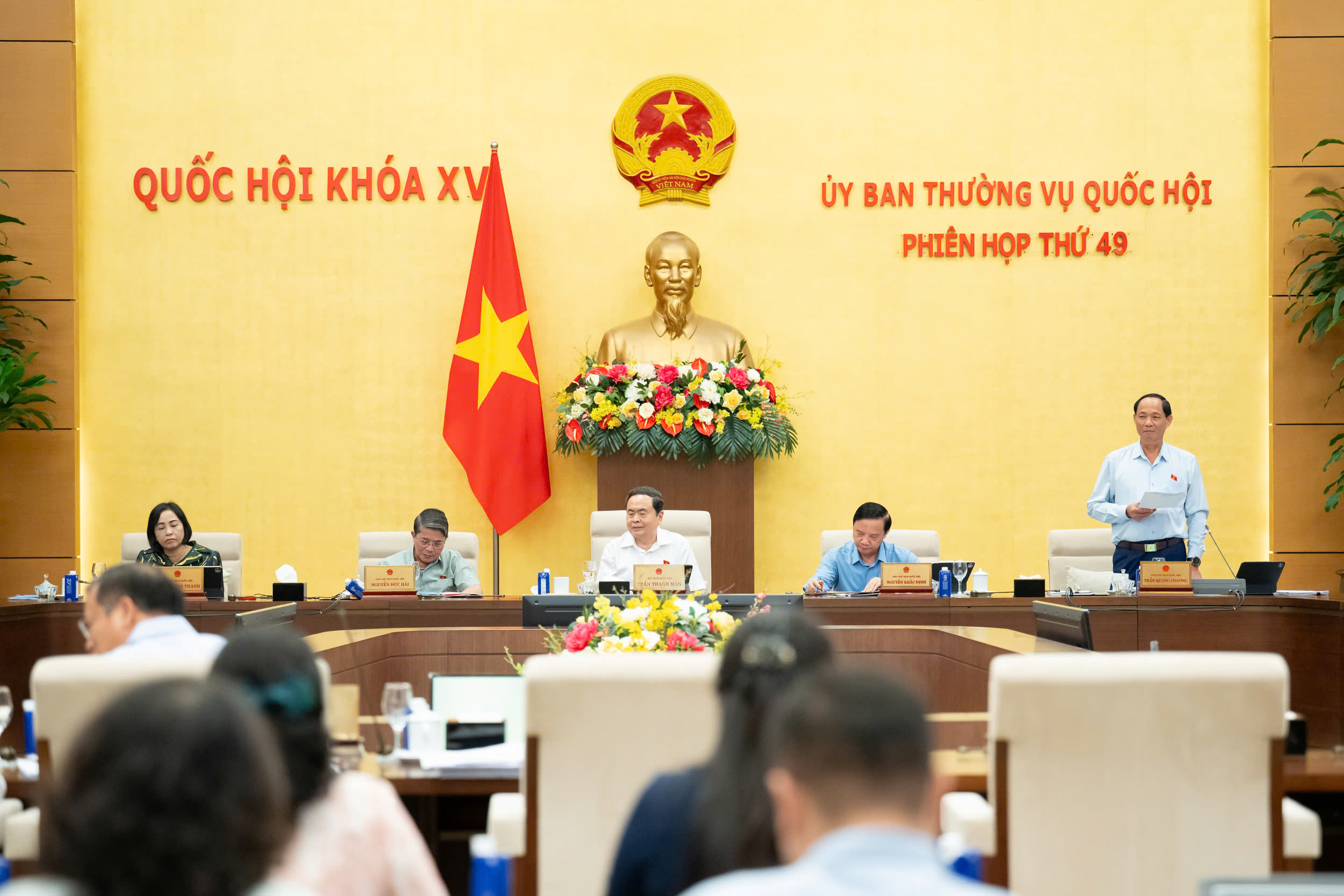Toàn cảnh Phiên họp Ủy ban Thường vụ thứ 49, Ủy ban Thường vụ Quốc hội cho ý kiến về dự án Luật sửa đổi, bổ sung một số điều của Luật Sở hữu trí tuệ, chiều 23/9.