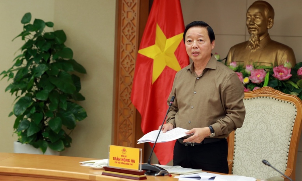 Phó Thủ tướng Trần Hồng Hà chủ trì cuộc họp nghe báo cáo, đóng góp ý kiến về dự thảo báo cáo đánh giá 3 năm thực hiện Nghị quyết số 19-NQ/TW - Ảnh: VGP