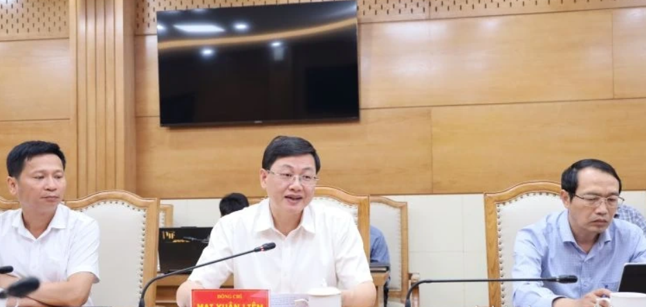 Phó Chủ tịch UBND tỉnh Thanh Hoá Mai Xuân Liêm phát biểu tại buổi làm việc.