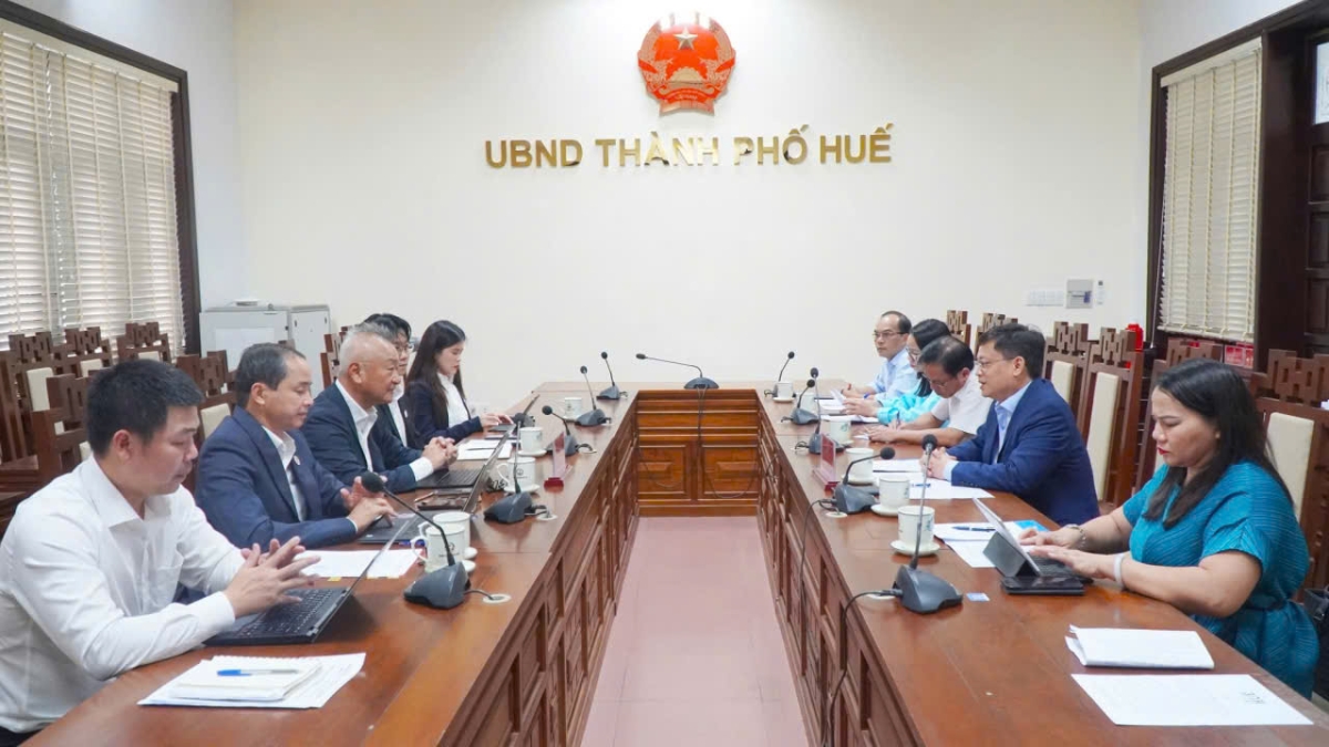 Lãnh đạo UBND thành phố Huế tiếp và làm việc với Công ty Cổ phần Acecook Việt Nam