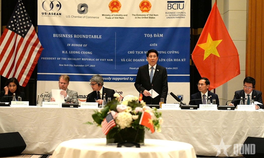 Chủ tịch nước Lương Cường phát biểu tại tọa đàm với doanh nghiệp lớn của Hoa Kỳ. Ảnh: QĐND