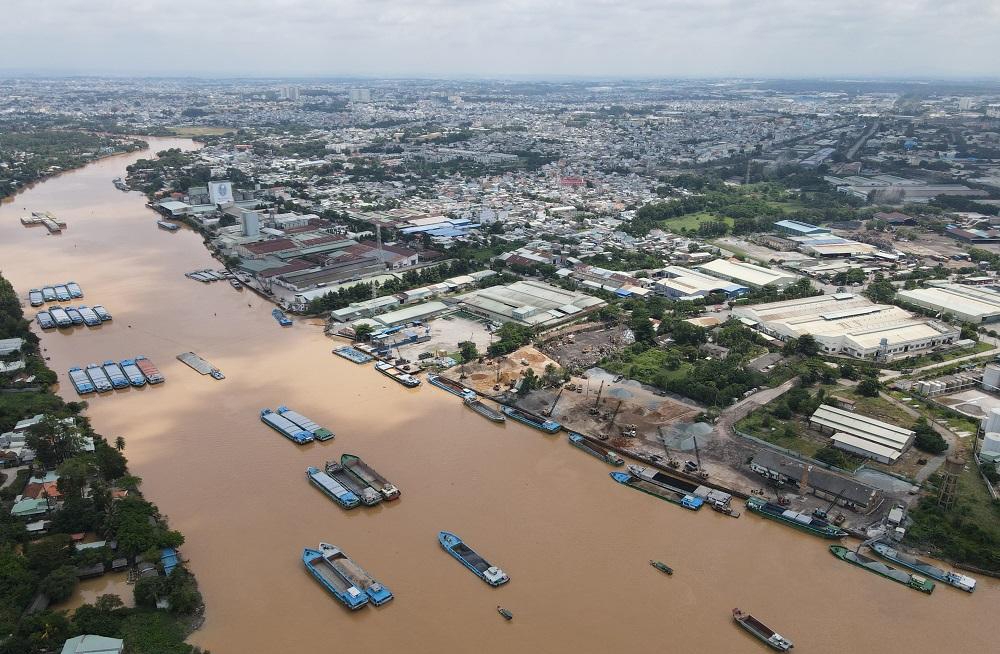 Toàn cảnh KCN Biên Hòa I bên hữu ngạn sông Đồng Nai nhìn từ trên cao. Ảnh: Phạm Tùng