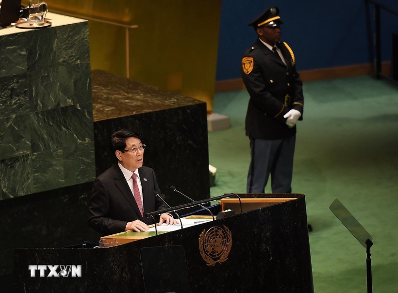 &nbsp;Chủ tịch nước Lương Cường khẳng định Việt Nam quyết tâm thực hiện các mục tiêu chiến lược để trở thành nước đang phát triển, có công nghiệp hiện đại, thu nhập trung bình cao vào năm 2030, đến năm 2045 trở thành nước có thu nhập cao. Ảnh: TTXVN.