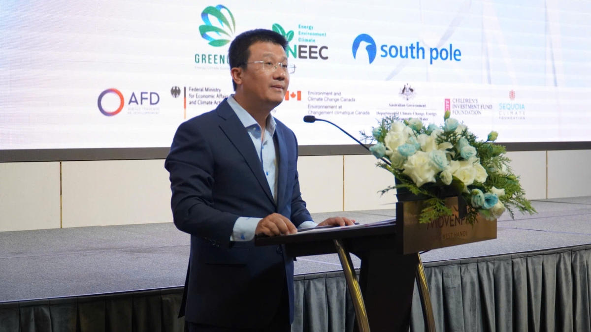 Ông Nguyễn Tuấn Quang, Phó Cục trưởng Cục Biến đổi khí hậu:&nbsp;Việt Nam đã áp dụng công cụ ETS nhằm góp phần thực hiện mục tiêu cam kết theo Đóng góp do quốc gia tự quyết định (NDC) và hướng tới mục tiêu đạt phát thải ròng bằng 0 vào năm 2050.